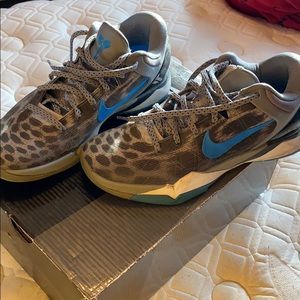 Nike Kobe 7 snow leopard